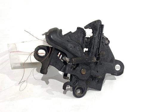 hood-lock-toyota-yaris-_p13_-2010-2011-2012-2013-2014-2015-2016-2017-2018-2019-2020-39307041 main image