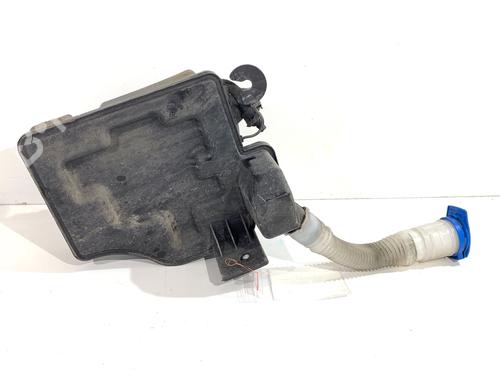 Used Windscreen washer tank Windscreen washer tank 39336348 39336348