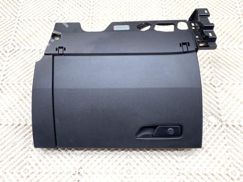 glove-box-audi-q8-4mn-4mt-2018-39318038 main image