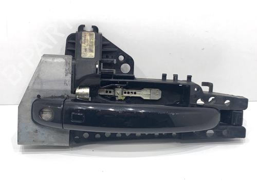 Used Front left exterior door handle Front left exterior door handle 39334634 39334634