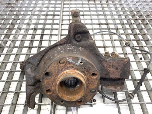 Used Right front steering knuckle Right front steering knuckle FIAT GRANDE PUNTO (199_) 1.9 D Multijet (130 hp) 39296638 39296638
