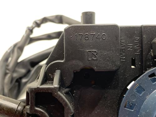 Steering column stalk MITSUBISHI ECLIPSE I (D2_A) 2.0 i 16V (D22A, D27A) | BP39302040I23 - Image 5