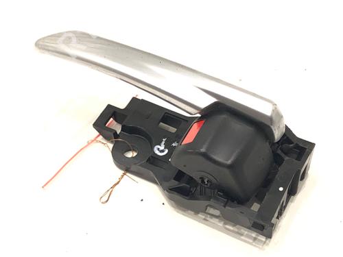 Front left interior door handle TOYOTA COROLLA Saloon (_E21_) 1.8 VVTi Hybrid (ZWE211) | BP39275863I13 - Image 2