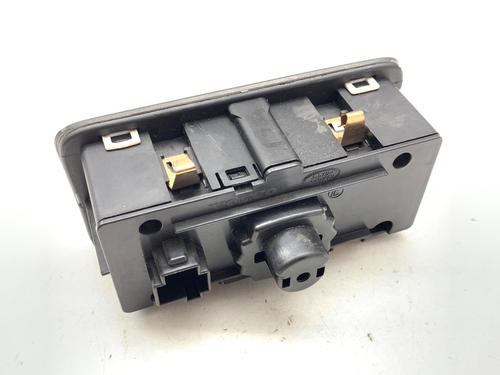 Headlight switch VOLVO V40 Hatchback (525) D3 | BP39378620I24 - Image 2