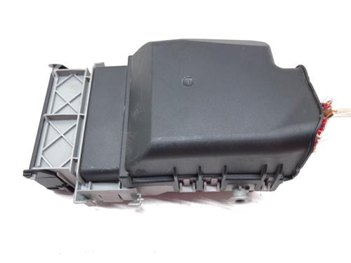 Used Fuse box Fuse box 39271085 39271085