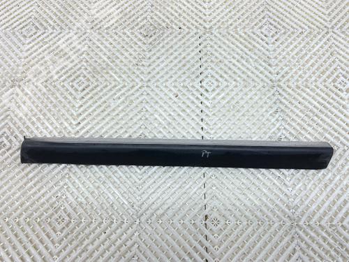 Used Door moulding trim Door moulding trim 39311752 39311752