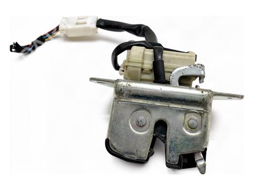 Used Tailgate lock Tailgate lock ALFA ROMEO 159 (939_) 1.9 JTDM 16V (939AXC1B, 939AXC12) (150 hp) 40521885 40521885