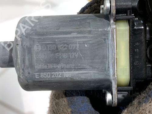 Front right window mechanism VW TOURAN (5T1) 1.8 TSI | BP39310400C23 - Image 6