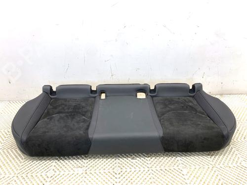 rear-seat-2nd-row-seat-leon-5f1-2012-2013-2014-2015-2016-2017-2018-2019-2020-2021-39338105 main image