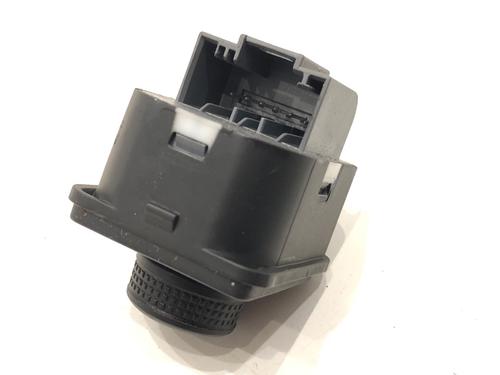 Mirror switch VW POLO VI (AW1, BZ1, AE1) 1.0 TSI | BP39281692I25 - Image 2
