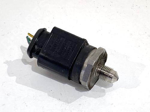 Used Electronic sensor Electronic sensor 39335567 39335567