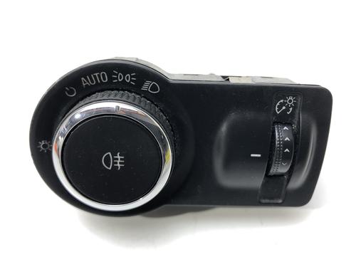 Used Headlight switch Headlight switch 39269133 39269133