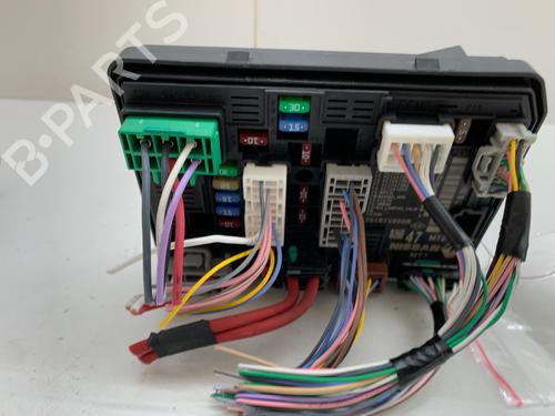Fuse box RENAULT CLIO V (B7_) 1.0 LPG (B7MT) | BP39704013E1 - Image 3