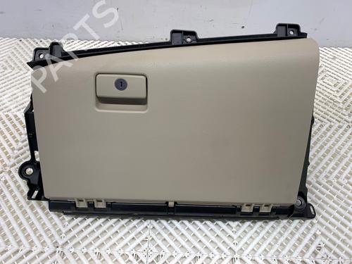 glove-box-toyota-camry-_v7_-_va7_-_vh7_-2017-39345191 main image