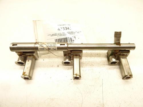 injection-rail-jaguar-f-pace-x761-2015-39269018 main image