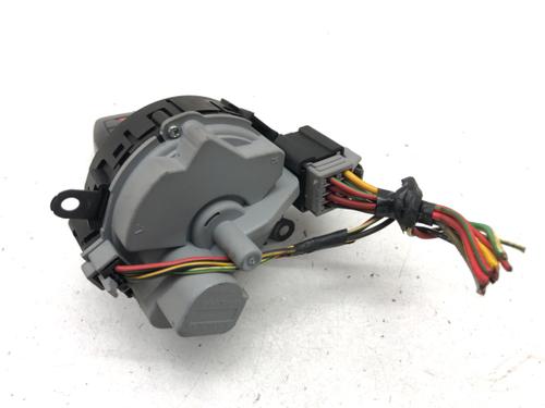 Switch VOLVO V50 (545) 2.0 D | BP40489396I30 - Image 3