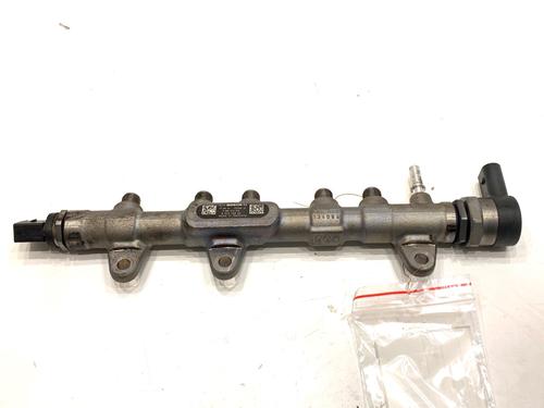 Used Injection rail Injection rail 39336812 39336812