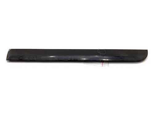door-moulding-trim-audi-a4-b7-avant-8ed-2004-2005-2006-2007-2008-39359164 main image