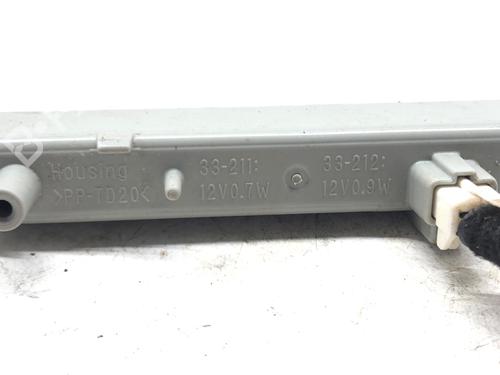 Third brake light TOYOTA COROLLA Saloon (_E21_) 1.6 VVTi Flexfuel (ZRE210_) | BP39273195L11 - Image 3