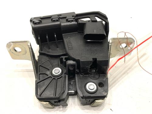 tailgate-lock-mercedes-benz-a-class-w176-2012-2013-2014-2015-2016-2017-2018-39336132 main image