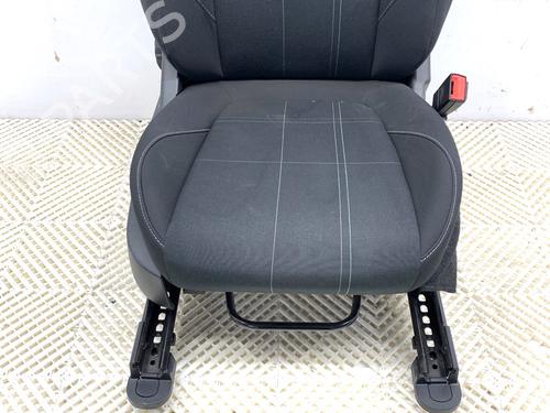 Right front seat FORD FIESTA VII (HJ, HF) 1.1 Ti-VCT | BP39333492C16 - Image 3