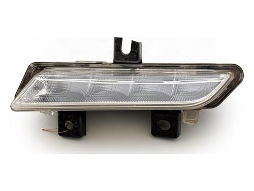 right-daytime-light-renault-captur-i-j5_-h5_-2013-39375306 main image