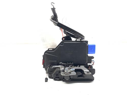 front-right-lock-vw-golf-vi-variant-aj5-2009-2010-2011-2012-2013-2014-39347169 main image