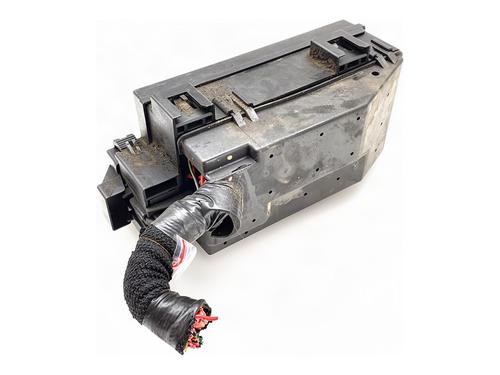 Used Fuse box Fuse box JEEP GRAND CHEROKEE III (WH, WK) 3.0 CRD 4x4 (218 hp) 40057112 40057112