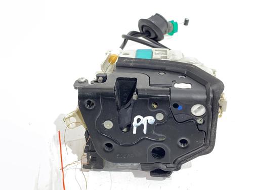 front-right-lock-audi-a4-b9-avant-8w5-8wd-2015-39302765 main image