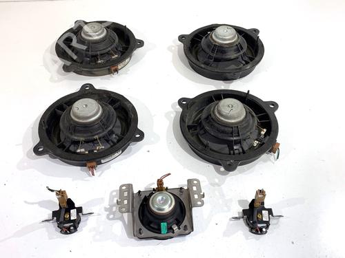 Speaker RENAULT KOLEOS I (HY_) 2.0 dCi 4x4 (HY0K) | BP39340865E2 - Image 2