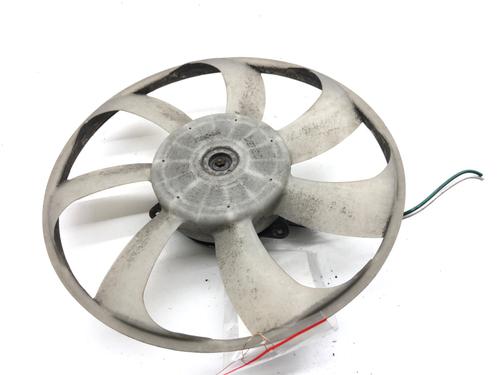 radiator-fan-toyota-auris-_e18_-2012-2013-2014-2015-2016-2017-2018-2019-39326604 main image