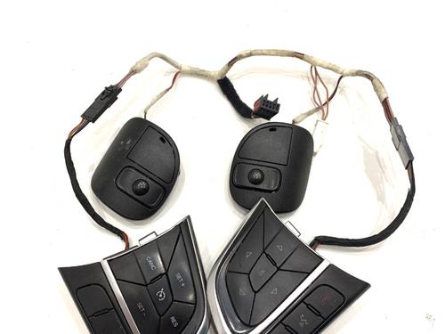 Used Steering wheel controls Steering wheel controls 39353356 39353356