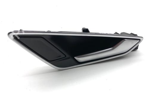 front-right-interior-door-handle-audi-q4-e-tron-sportback-f4n-2021-39330396 main image