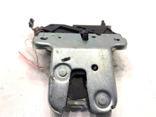 tailgate-lock-audi-a6-c6-4f2-2004-2005-2006-2007-2008-2009-2010-2011-39314730 main image