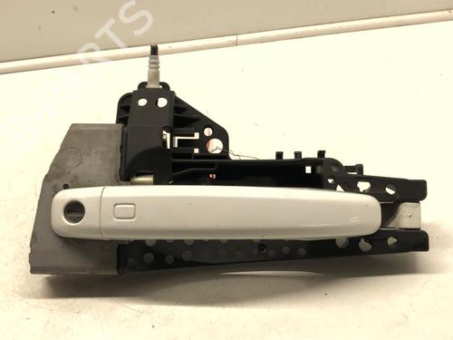 front-left-exterior-door-handle-audi-a4-b8-avant-8k5-2007-2008-2009-2010-2011-2012-2013-2014-2015-2016-2017-39274353 main image