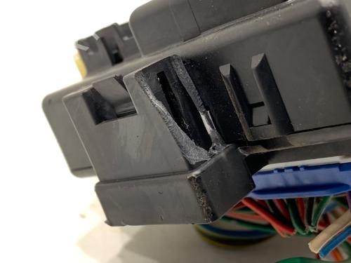 Fuse box DAIHATSU YRV (M2) 1.3 4WD (M211) | BP39292080E1 - Image 3
