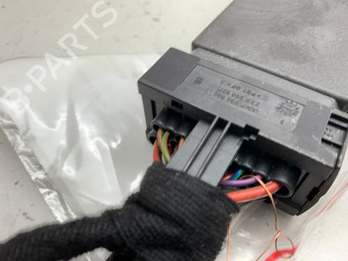 Left front window motor VW PASSAT B5 Variant (3B5) 1.9 TDI | BP39703792E21 - Image 3
