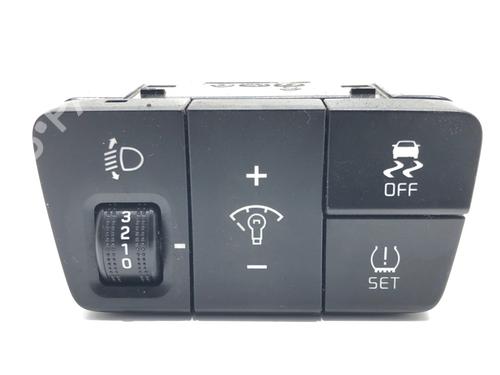 switch-kia-rio-iv-yb-sc-fb-2017-39278620 main image