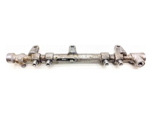 Used Injection rail Injection rail 39372033 39372033