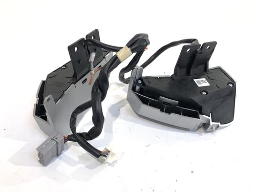 Steering wheel controls NISSAN LEAF (ZE0) Electric | BP39302383E15 - Image 3