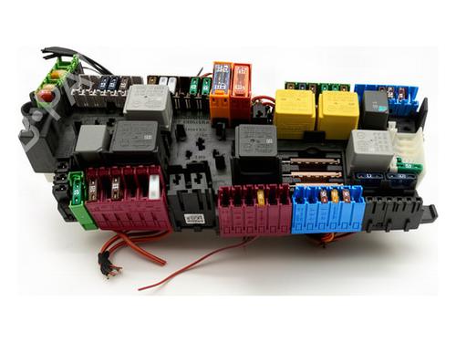 fuse-box-mercedes-benz-sprinter-35-t-van-b907-b910-2018-39373353 main image