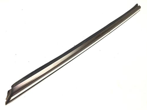 Used Door moulding trim Door moulding trim 39270882 39270882