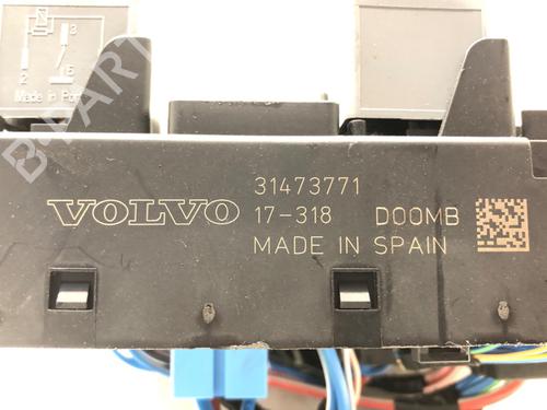 Fuse box VOLVO XC60 II (246) D4 AWD | BP39282280E1 - Image 3
