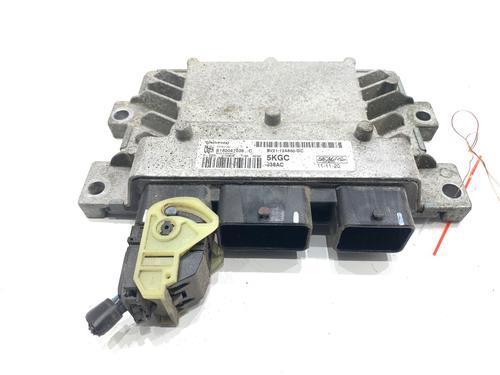 engine-control-unit-ecu-ford-fiesta-vi-cb1-ccn-2008-39320703 main image