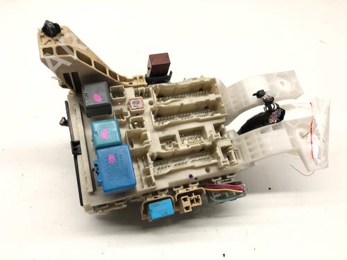 Used Fuse box Fuse box 39295310 39295310