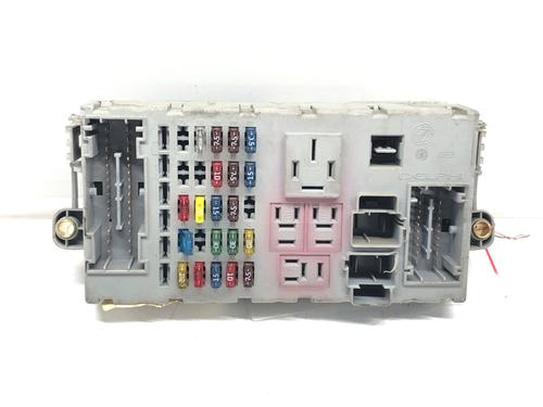 Used Fuse box Fuse box 39270104 39270104