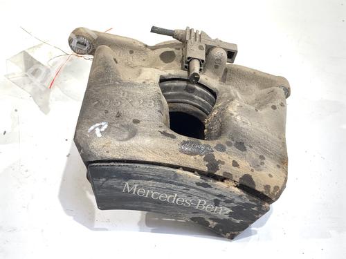 right-front-brake-caliper-mercedes-benz-cla-coupe-c117-2013-2014-2015-2016-2017-2018-2019-39328580 main image