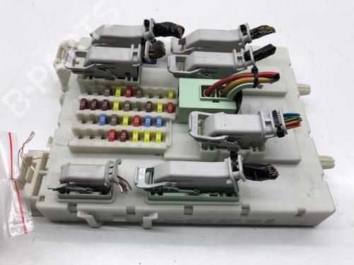 Used Fuse box Fuse box 39331626 39331626