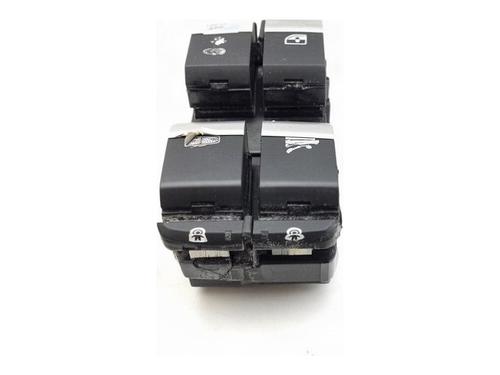switch-audi-q5-sportback-fyt-2020-39363905 main image