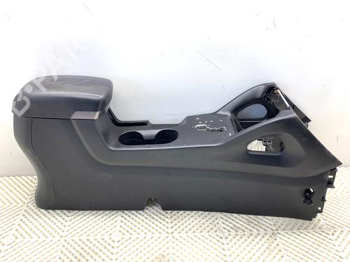 Middle console HYUNDAI ix35 (LM, EL, ELH) 2.0 CRDi 4WD | BP39324775I22 - Image 4